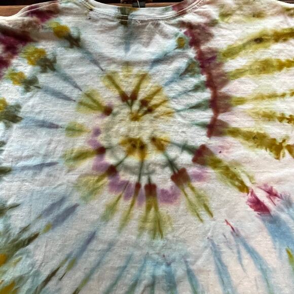 Ice Dyed Unisex T-shirt - Tie Dye Spiral Hand-dyed Men's Women's (Size 4XLarge) - Picture 9 of 10